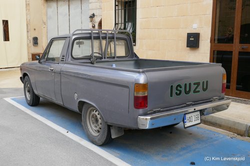 Isuzu Faster
