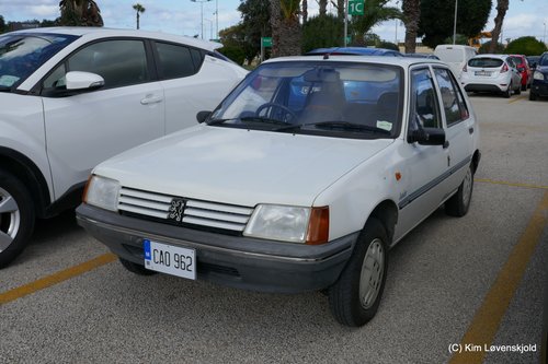 Peugeot 205 "Junior"