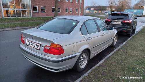 2000' BMW 320i