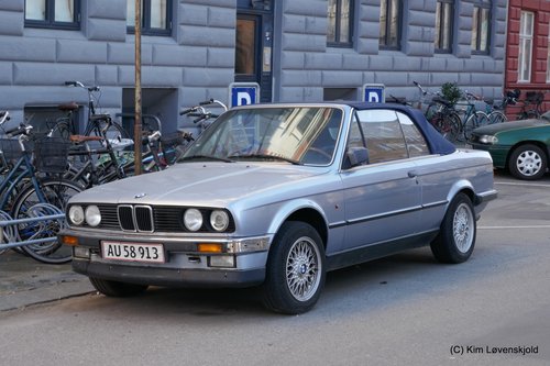 1990' BMW 320 Convertible