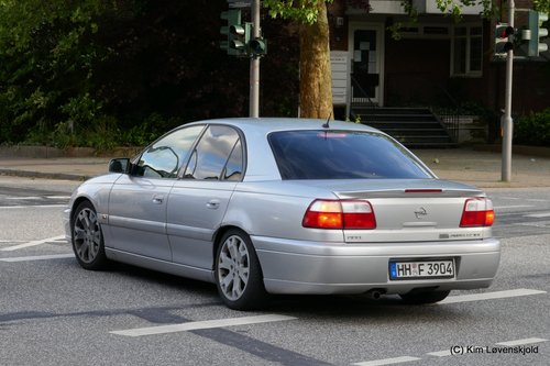 Opel Omega 2,2