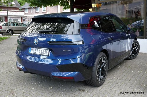 BMW iX