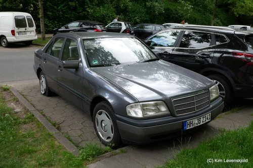 Mercedes W202