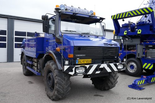 1994' Unimog U 2450 L/38