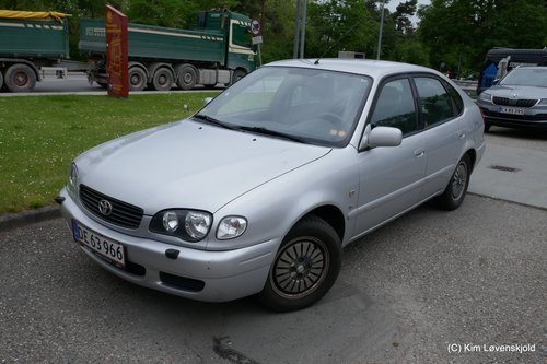 2000' Toyota Corolla