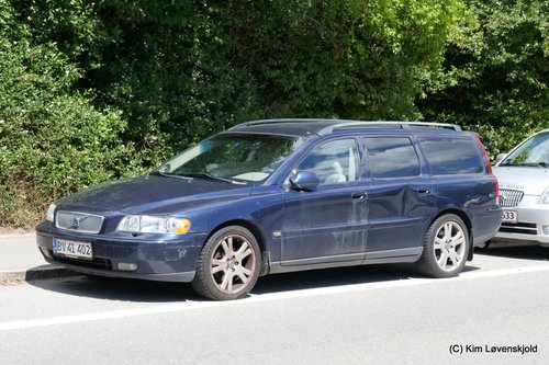 2002' Volvo V70 2,4