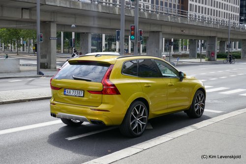 2020' Volvo XC60 T8