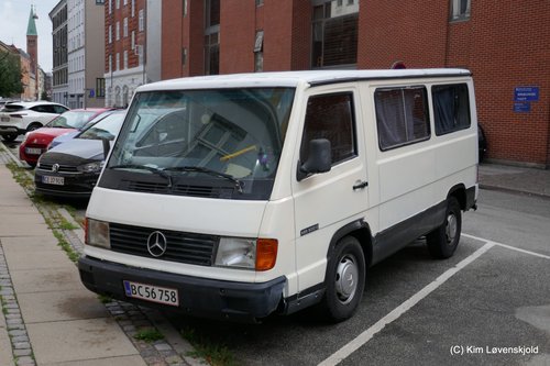 1994' Mercedes 100D