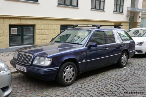 1994' Mercedes 220TE