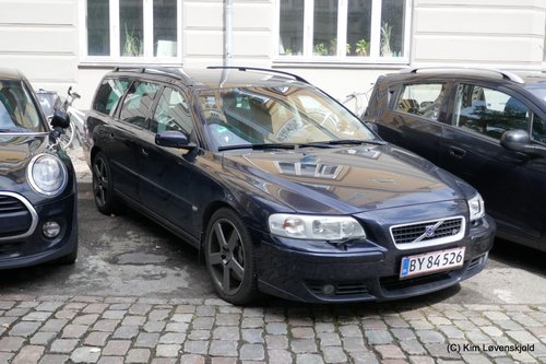 2004' Volvo V70R AWD Aut.