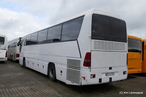 Mercedes Tourismo