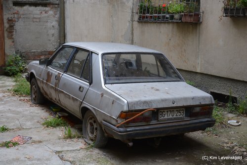 Peugeot 305