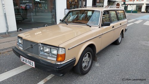1984' Volvo (240) DL