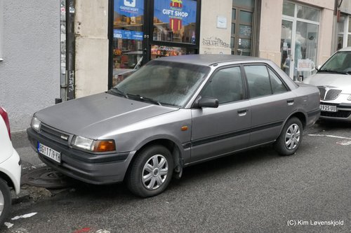 Mazda 323