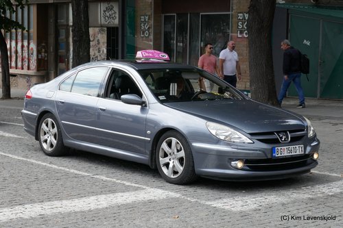 Peugeot 607