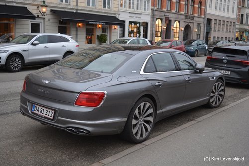 2020' Bentley Flying Spur V8