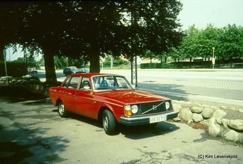 1975' Volvo 244 DL