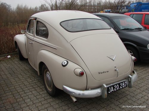 1958' Volvo PV 444