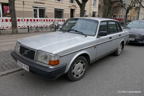 1992' Volvo 240 GL