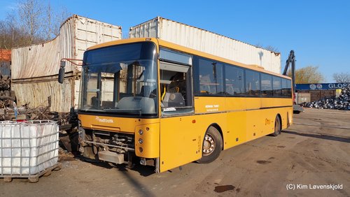 2005' Volvo B7R Vest Contrast
