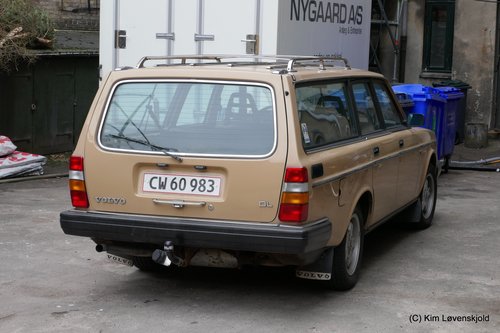 1984' Volvo 240 DL