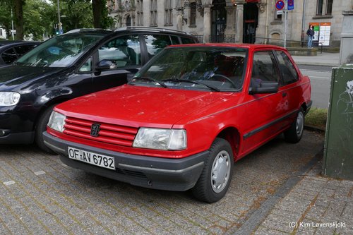 Peugeot 309