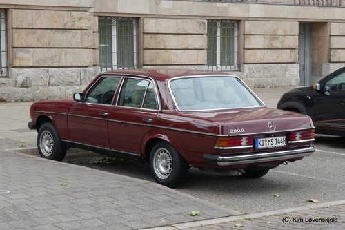 Mercedes 300D W123