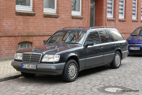 Mercedes S124
