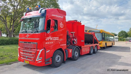 2022' Volvo FH500 & 2002' Scania CL94UB OmniLink