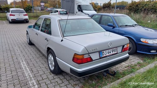 1990' Mercedes 260E