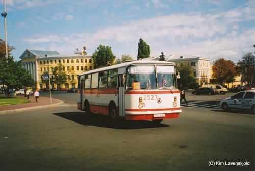 1988' LAZ-695N