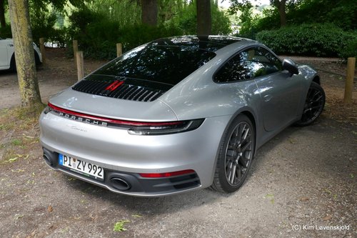 Porsche 911 Carrera