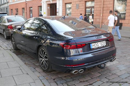 Audi S8