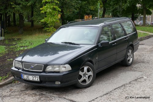 Volvo V70 I