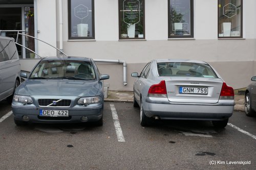 2 x Volvo S60