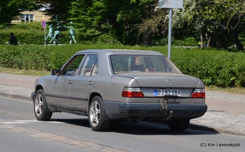 1986' Mercedes 300E / W124