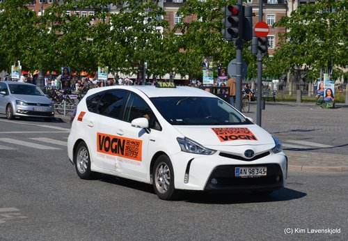 2018' Toyota Prius+