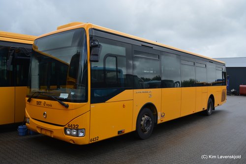 2011' Iveco Crossway LE