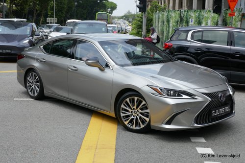 Lexus ES300h