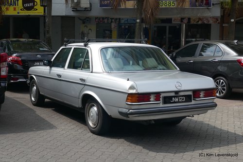 Mercedes W123