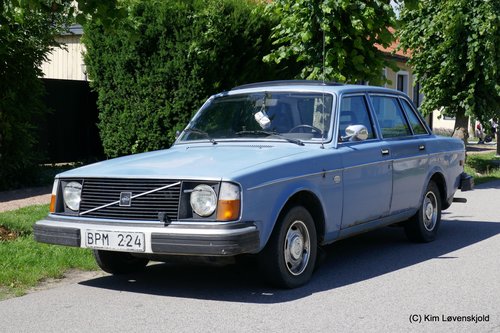 1977' Volvo 244 DL
