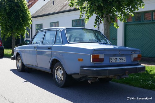 1977' Volvo 244 DL