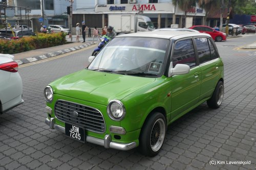 Daihatsu Mira Gino
