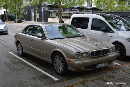 2004' Jaguar XJ8 4,2 V8