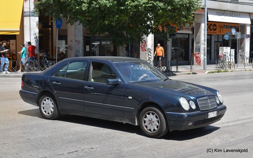 Mercedes W210