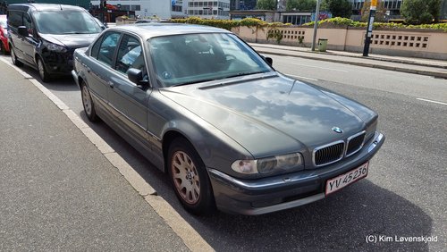 2000' BMW 728i