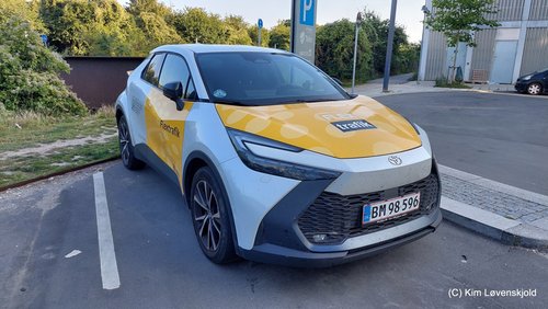 2024' Toyota C-HR Hybrid