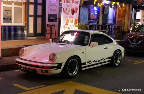 Porsche 911 Carrera