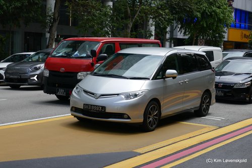 Toyota Estima