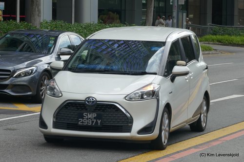 Toyota Sienta
